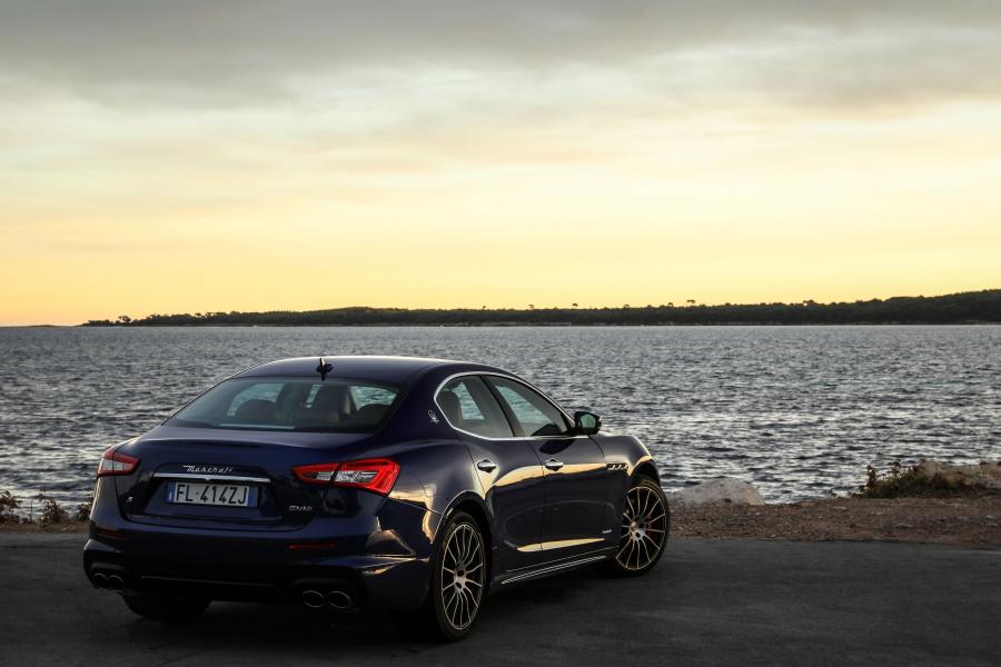  Maserati Ghibli S GranSport 2017 года  (фото 23 из 40)